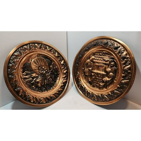 Vtg Copper Wall Plate Hangings Covered Wagon & Hearth Set of 2 Diameter 13"
